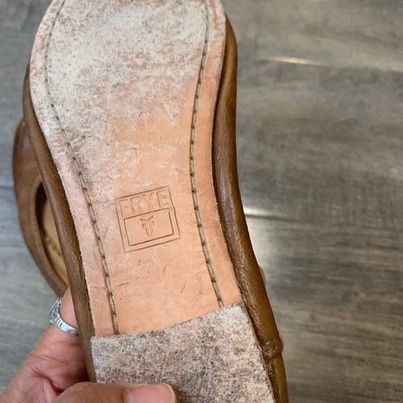 frye carson toggle ballet 8.5 - Picture 8 of 10